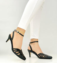 Cargar imagen en el visor de la galería, ESTHER  NEGRO
