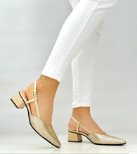 Cargar imagen en el visor de la galería, ANDREA DORADO NUEVO
