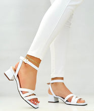 Cargar imagen en el visor de la galería, ELBA BLANCO
