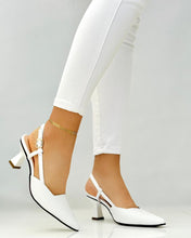 Cargar imagen en el visor de la galería, CLAUDIA BLANCO
