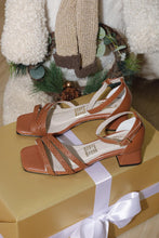 Cargar imagen en el visor de la galería, ROSITA MIEL
