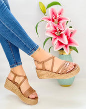 Cargar imagen en el visor de la galería, ESPERANZA MIEL
