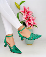 Cargar imagen en el visor de la galería, AMPARO VERDE
