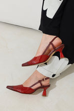 Cargar imagen en el visor de la galería, LUCIANA ROJO
