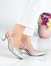 Cargar imagen en el visor de la galería, CLAUDIA PLATA
