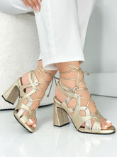 Cargar imagen en el visor de la galería, KATHERINE DORADO
