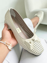 Cargar imagen en el visor de la galería, SHIRLEY TALCO
