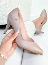 Cargar imagen en el visor de la galería, ANTONIA TAUPE
