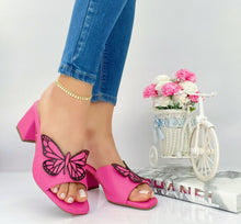 Cargar imagen en el visor de la galería, MARIPOSA FUCSIA
